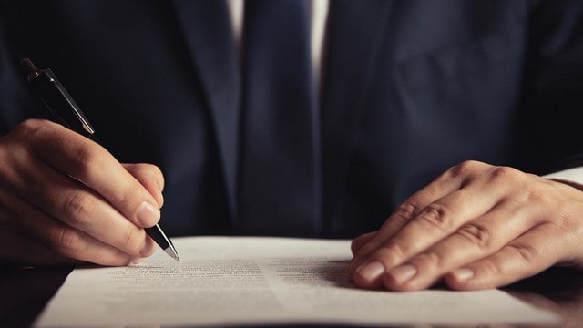 Your Guide to Finding the Best Lawyers in Aurora IL title min Your Guide to Finding the Best Lawyers in Aurora IL title min
