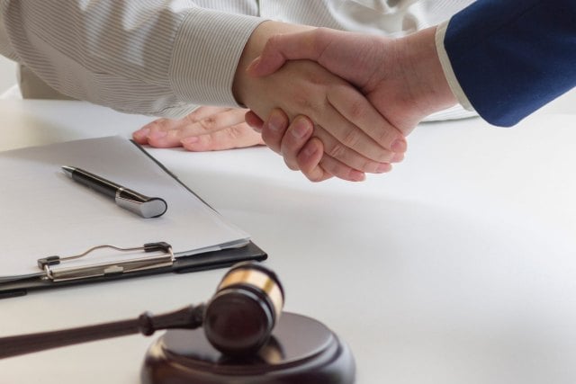 How to Hire a Good Fire Insurance Claim Lawyer How to Hire a Good Fire Insurance Claim Lawyer